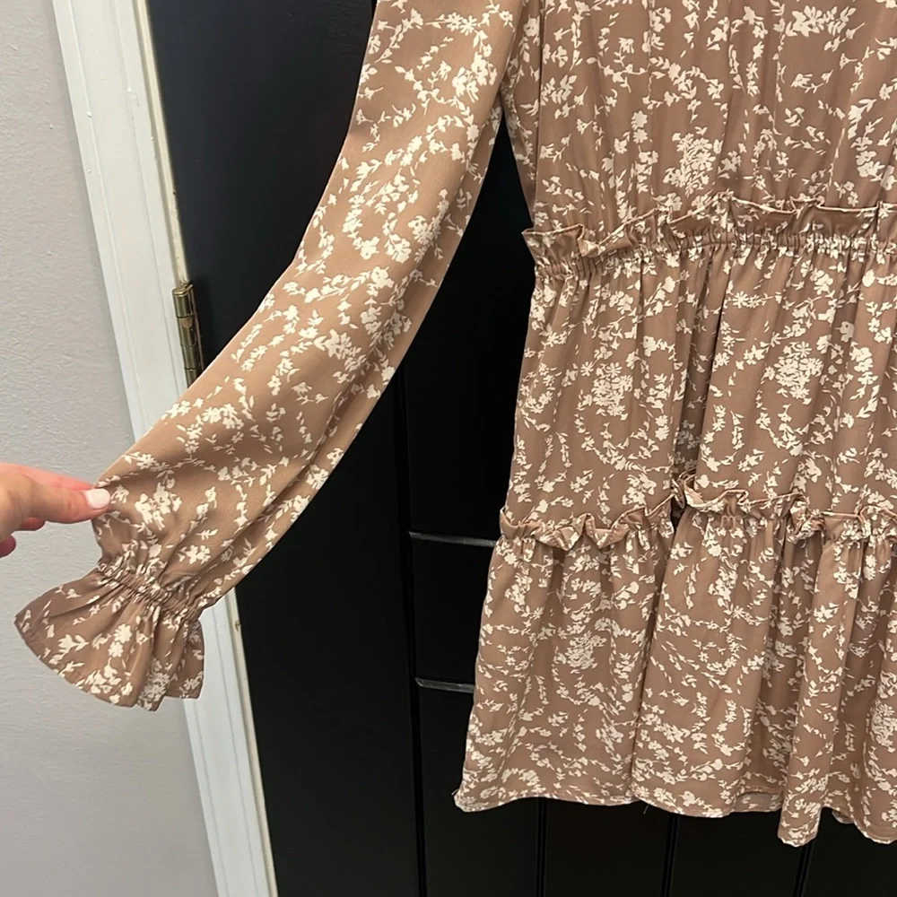 Long sleeve dress - Picture 2 of 3